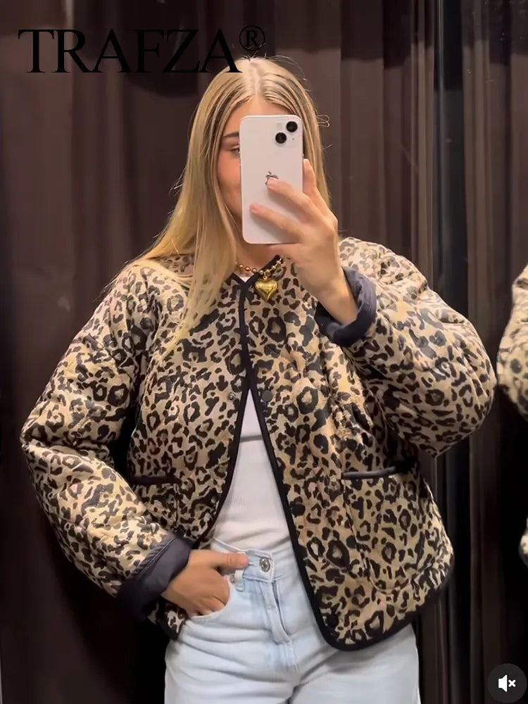 Selina – Chic Leopard Print Cotton Jacket