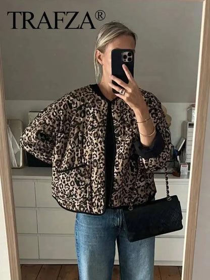Selina – Chic Leopard Print Cotton Jacket