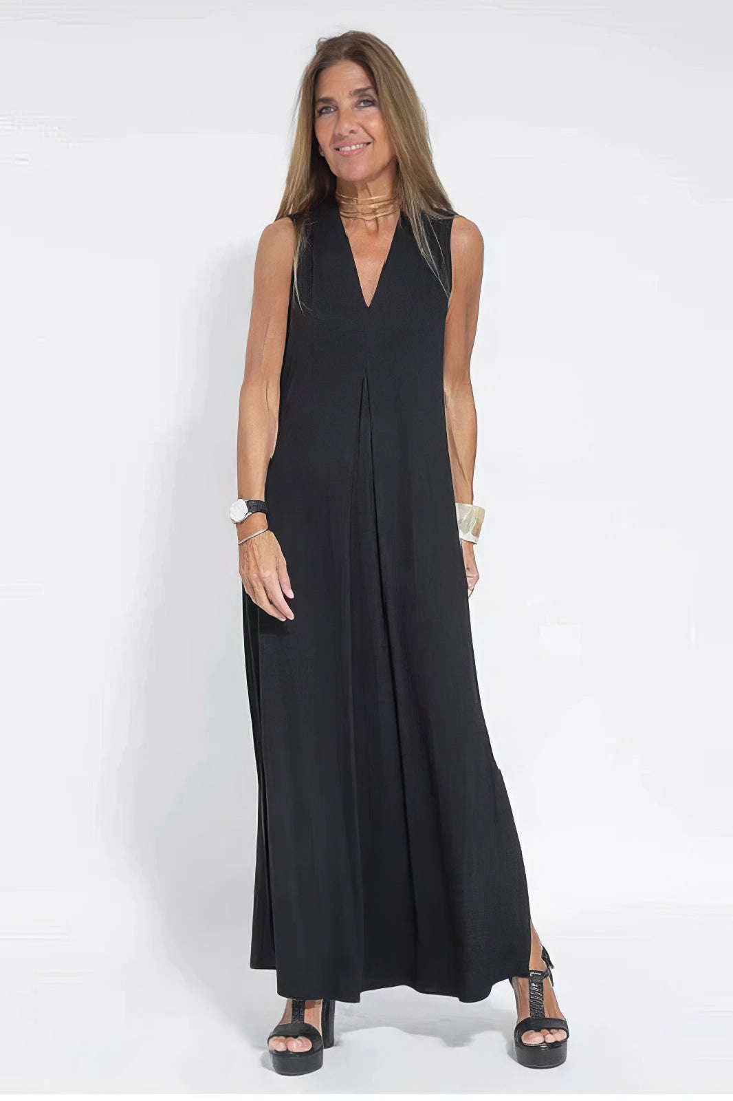 Lyvazza - Sculpting Elegance Maxi Dress