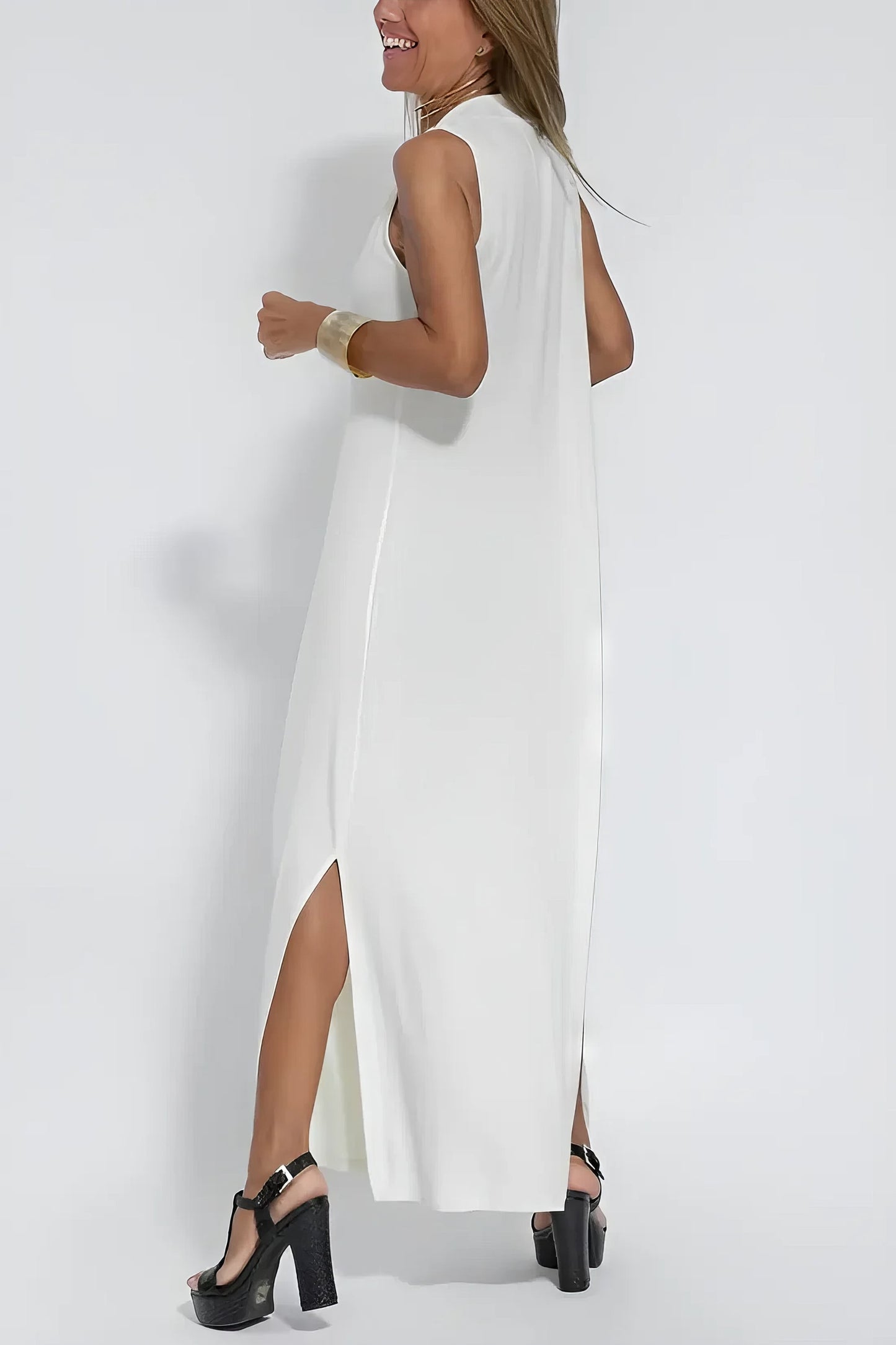 Lyvazza - Sculpting Elegance Maxi Dress